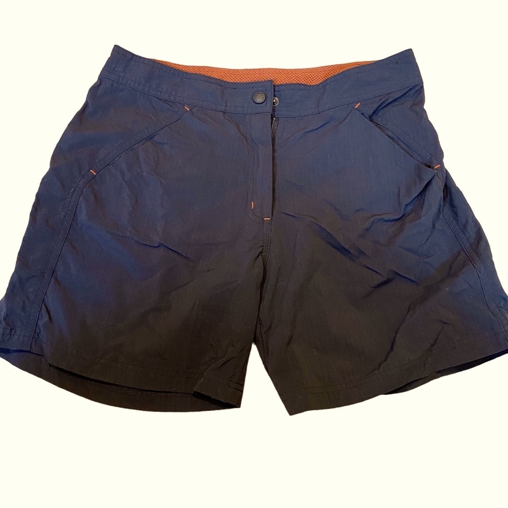 Black womens LL Bean 100% Nylon sport shorts size 6